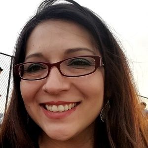 Meet your Posher, Isela